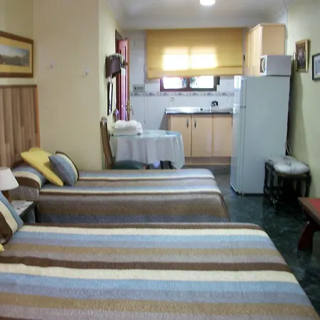 Pension Moni Albayzin Guest house