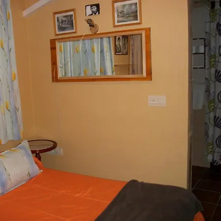 Pension Moni Albayzin Guest house *