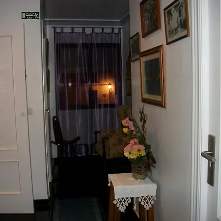 Pension Moni Albayzin Guest house *